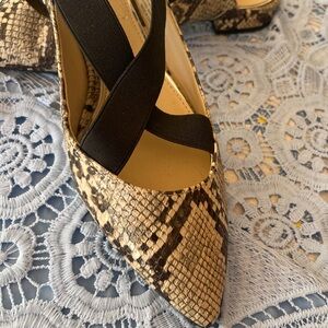 JESSICA SIMPSON Women's Snakeskin Pattern Flats